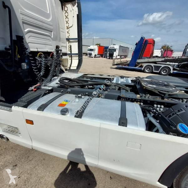Cap tractor Scania 500