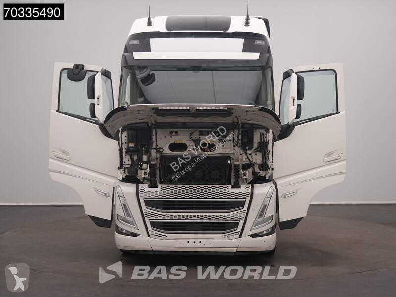 Tractor Volvo 500 4X2 XL 2x Tanks I-ParkCool ACC