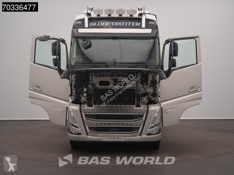 Cap tractor Volvo 500  4X2 ADR 2x Tanks...