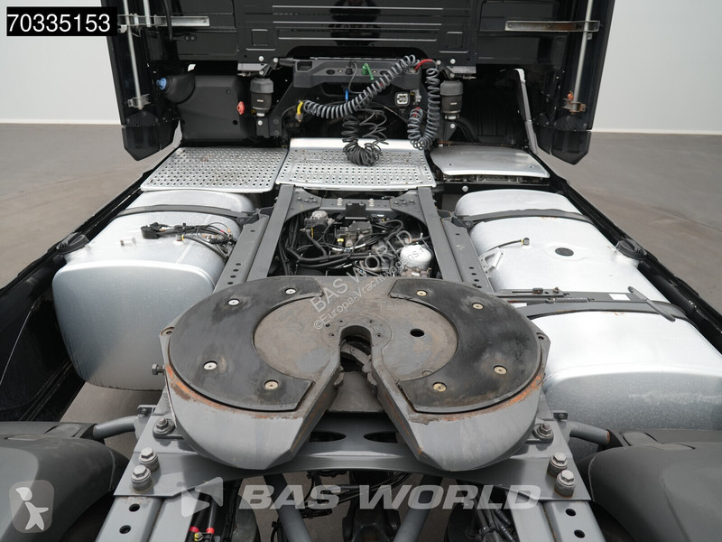 Тягач DAF 480 4X2 Retarder 2x Tanks Standklima ACC