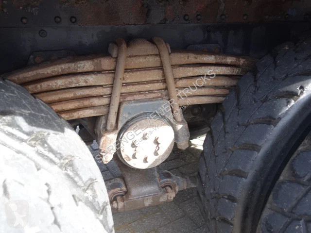Tractor MAN 33.460 manual fuel pump
