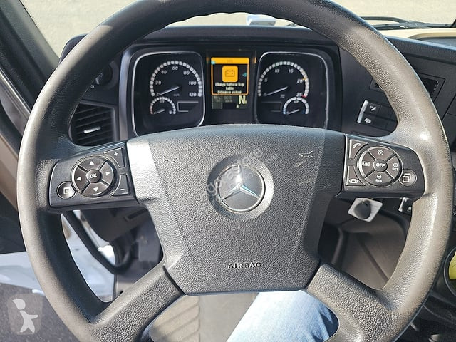 Тягач Mercedes ACTROS