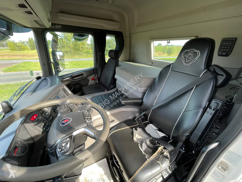 Тягач Scania 450 A4X2NA