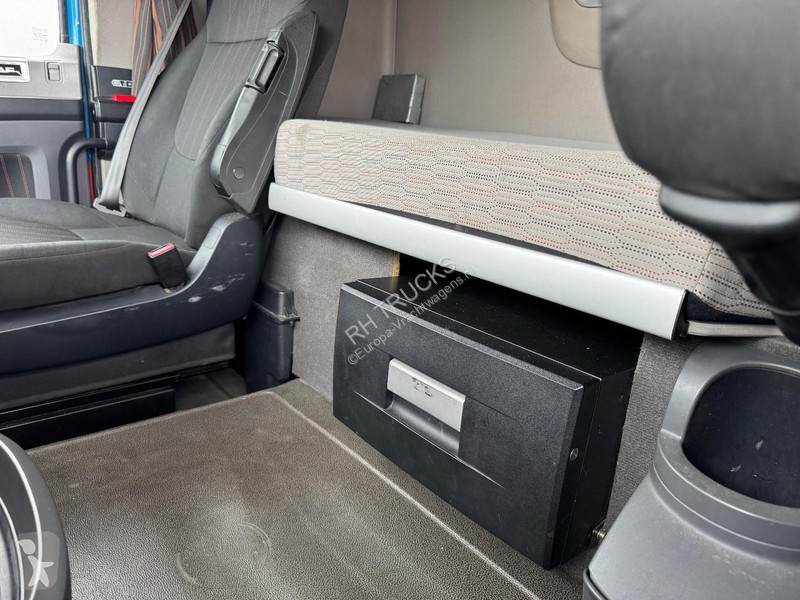 Тягач DAF 450 4X2 EURO 6 MEGA