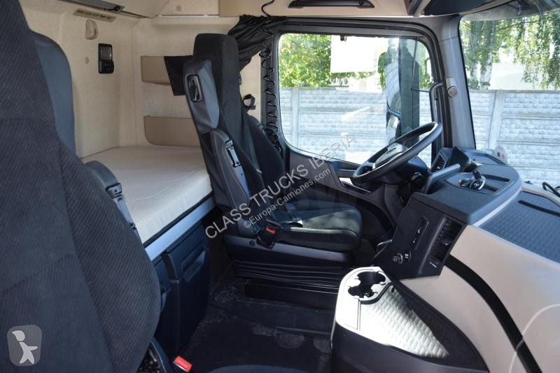 Traktor Mercedes 5 1845 BigSpace