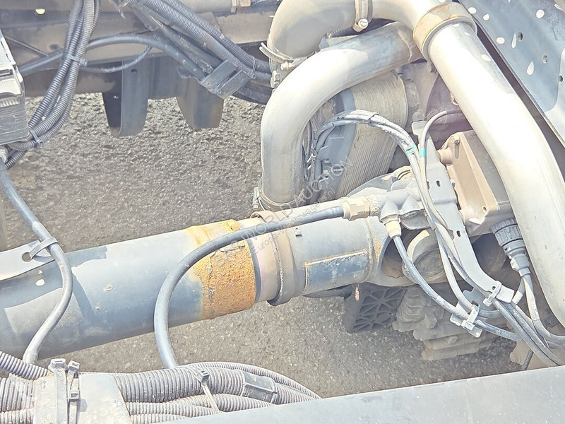 Traktor MAN 18.460