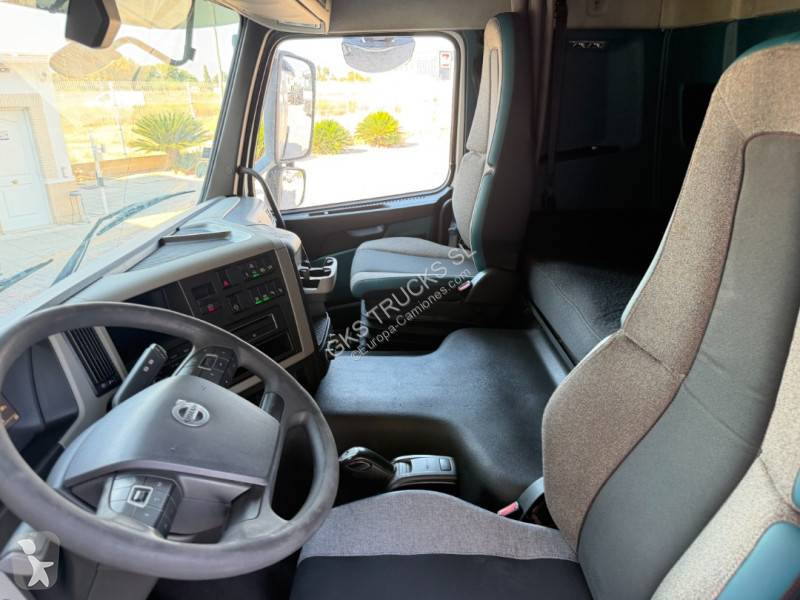 Traktor Volvo 460