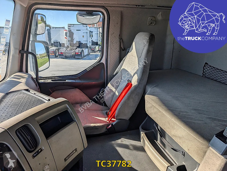 Cabeza tractora Renault 450