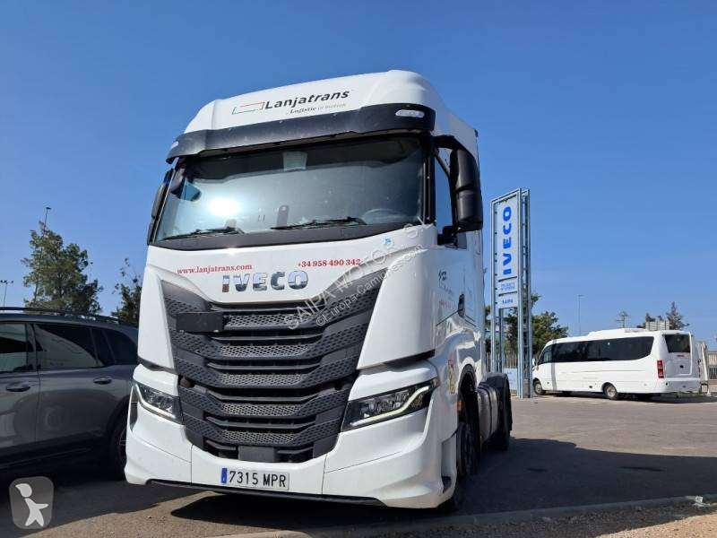 Traktor Iveco 490