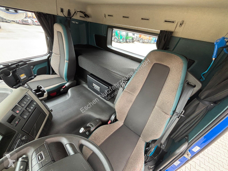 Volvo 380...
