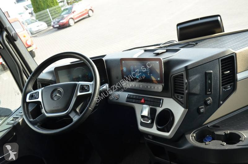 جرار Mercedes