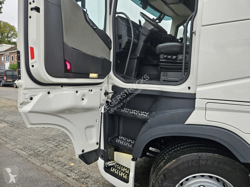 Volvo 13460 13.460 tractor unit