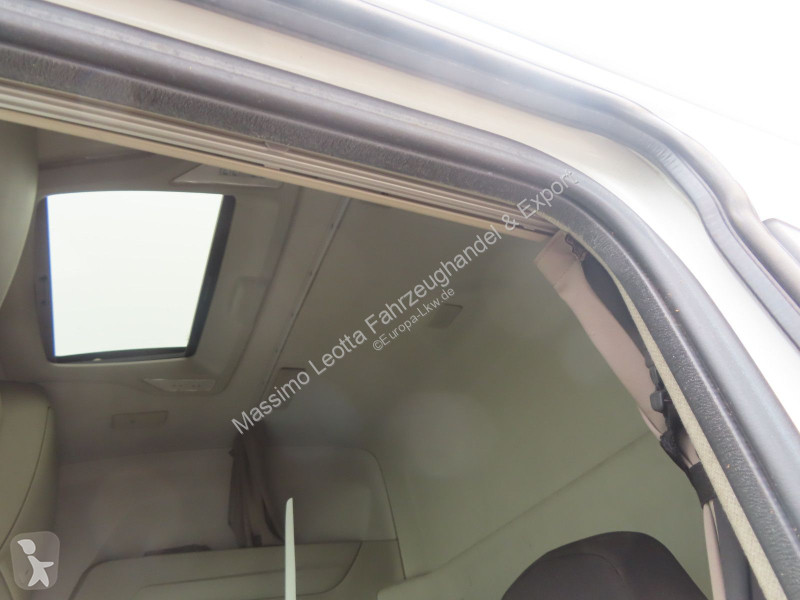 Iveco S-Way 490 Intarder FZ.17 tractor unit
