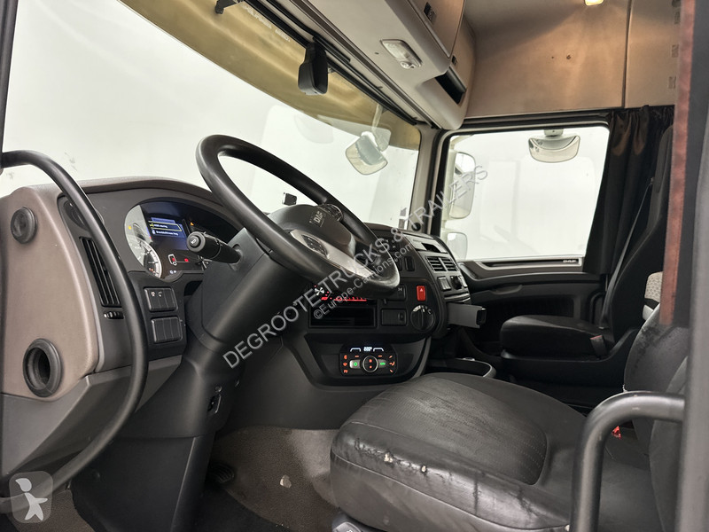 DAF 480 tractor unit