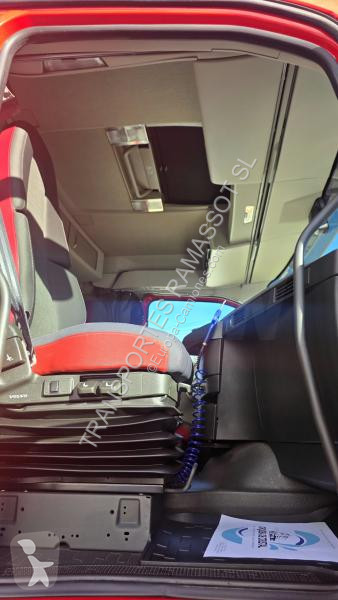 Volvo 460 – ADR CITERNE FH tractor unit