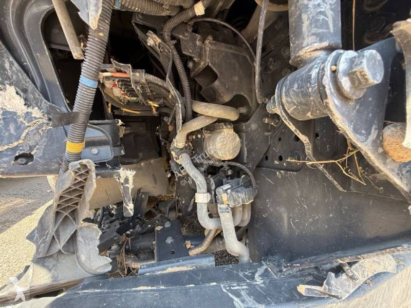 Iveco 490 tractor unit