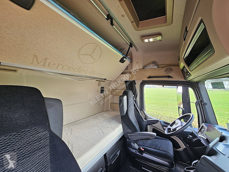 Mercedes ACTROS 1851  BIGSPACE RETARDER tractor...