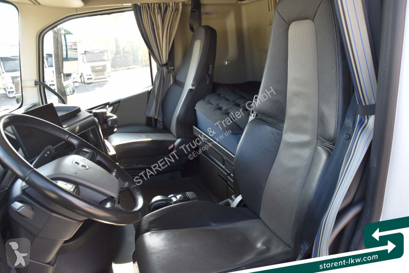 Tahač Volvo 500 Retarder Vollluftfederung...