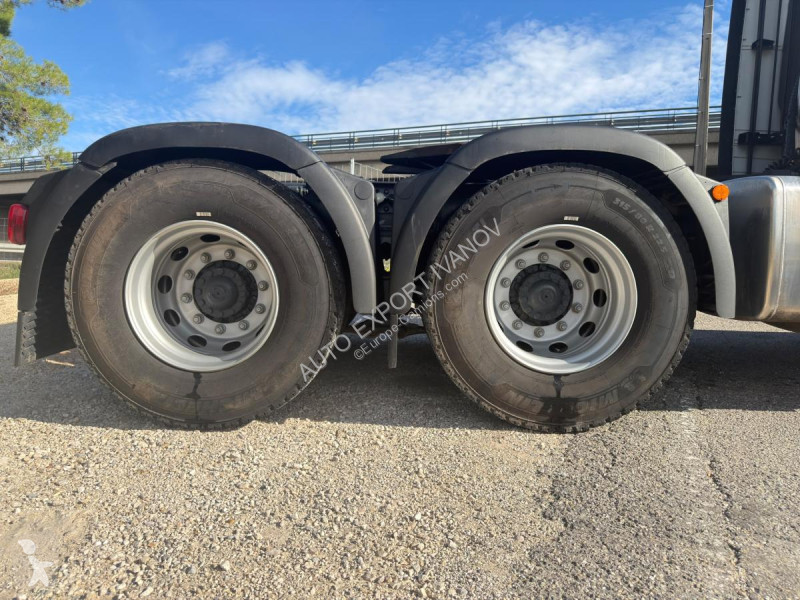 Iveco 580 tractor unit