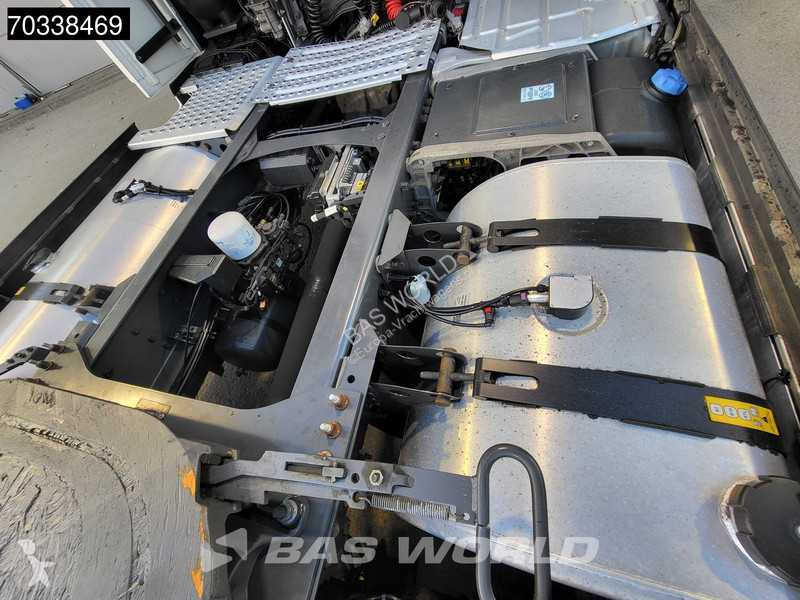 Tahač Volvo 500 4X2 XL 2x Tanks I-ParkCool ACC