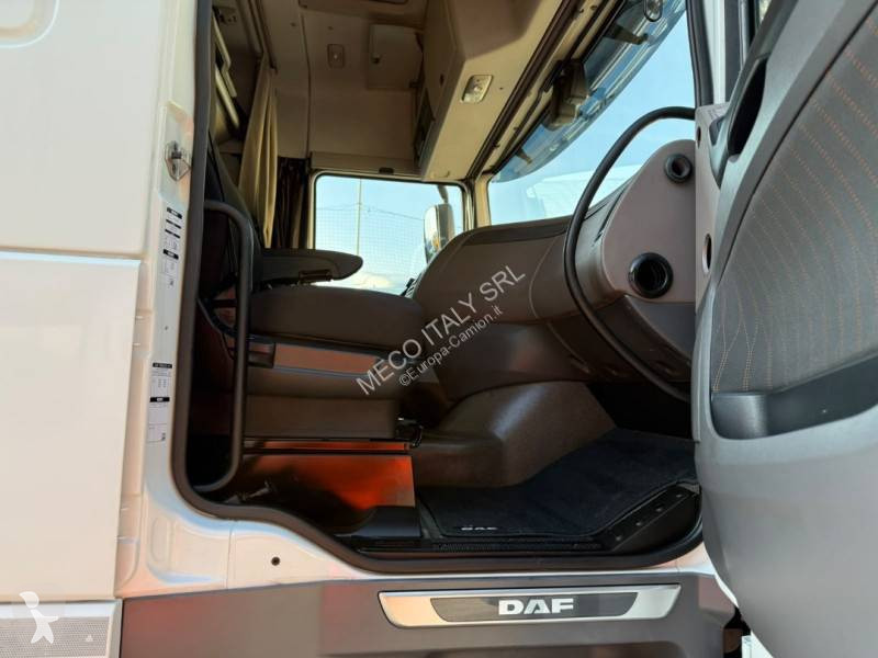 Traktor DAF 480