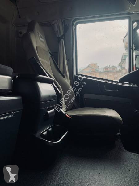 Cabeza tractora Iveco