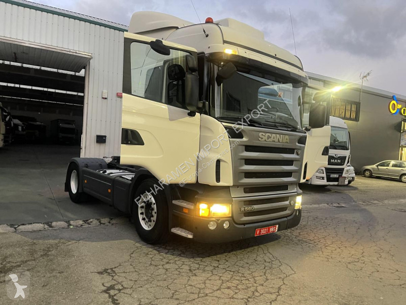 Traktor Scania 560