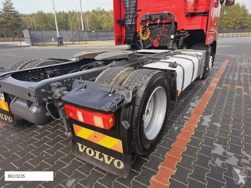 Tahač Volvo XXL NEW TIRES MANUAL 420 EURO 5 2011