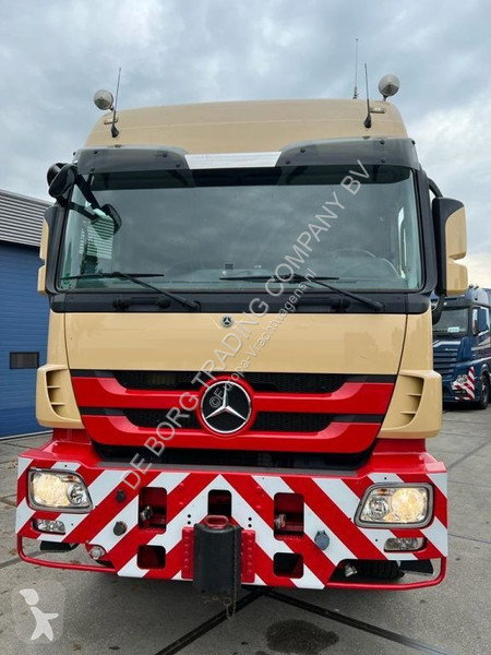 Tahač Mercedes 4160 8x6/4 SLT