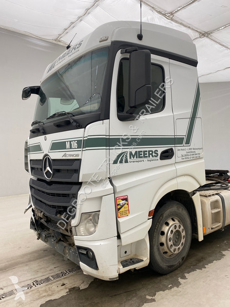 Traktor Mercedes 1843