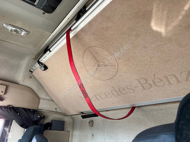 Traktor Mercedes 1845 BigSpace