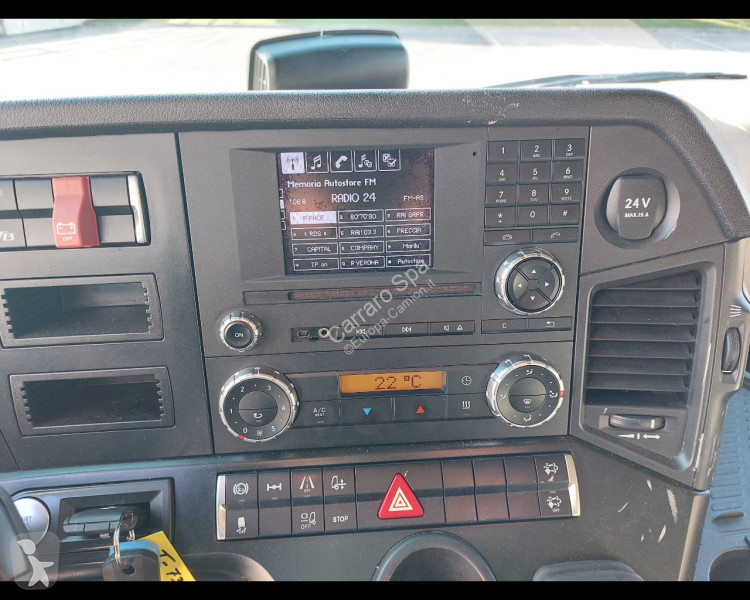 جرار Mercedes IV 18 2012