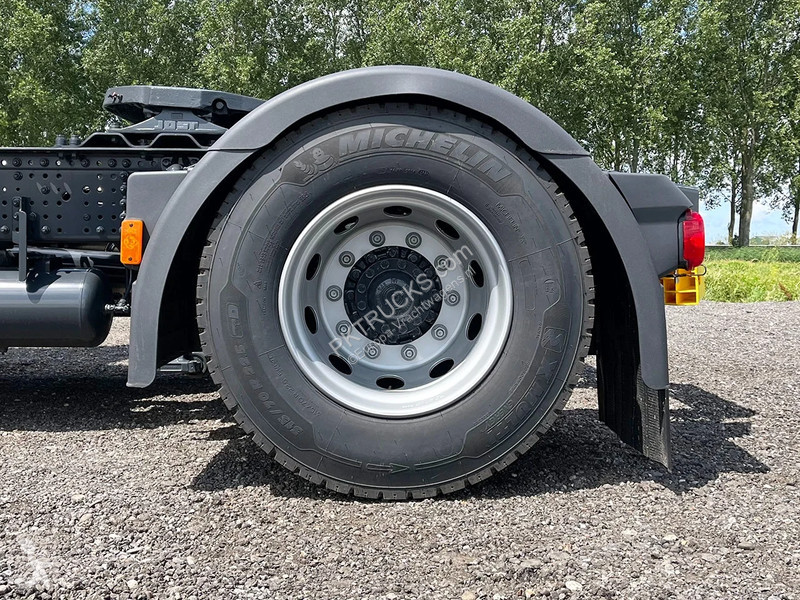 Tractor Iveco AS440S43T/P AT Tractor Head (8...