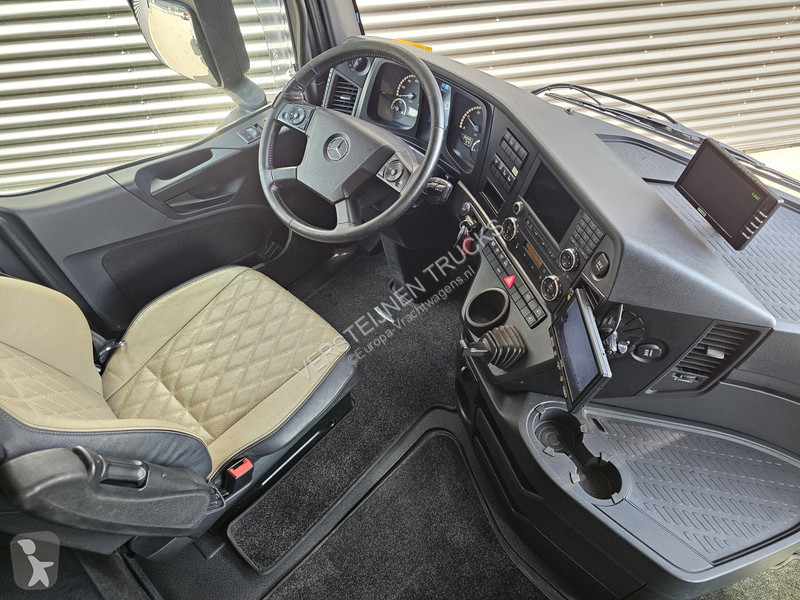 Tahač Mercedes 2658 6x4 / HMF 40 t/m - 21.3 mtr...