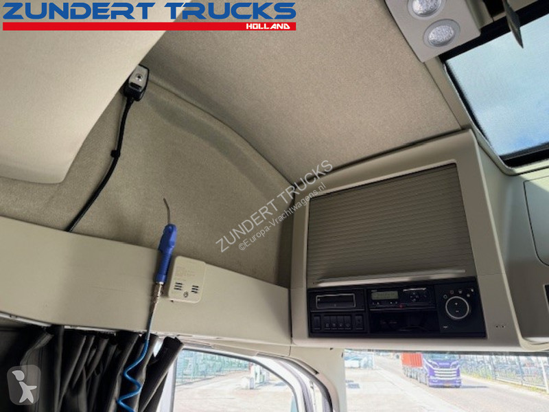 Traktor Volvo 500 GLOBETROTTER