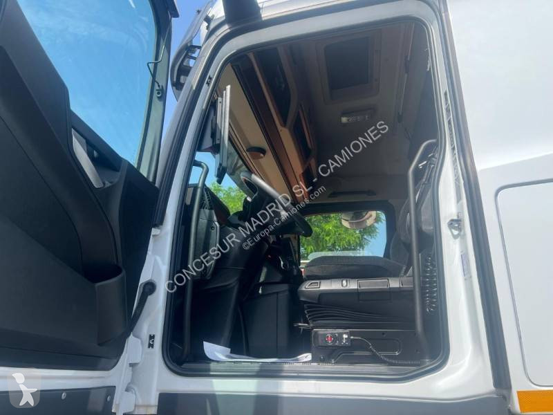 Traktor Mercedes