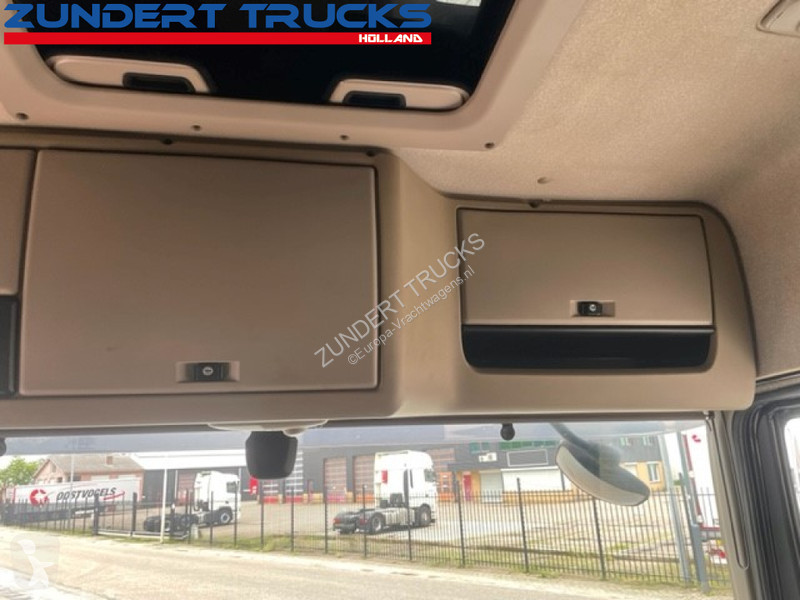 Tracteur DAF 440 SPACECAB