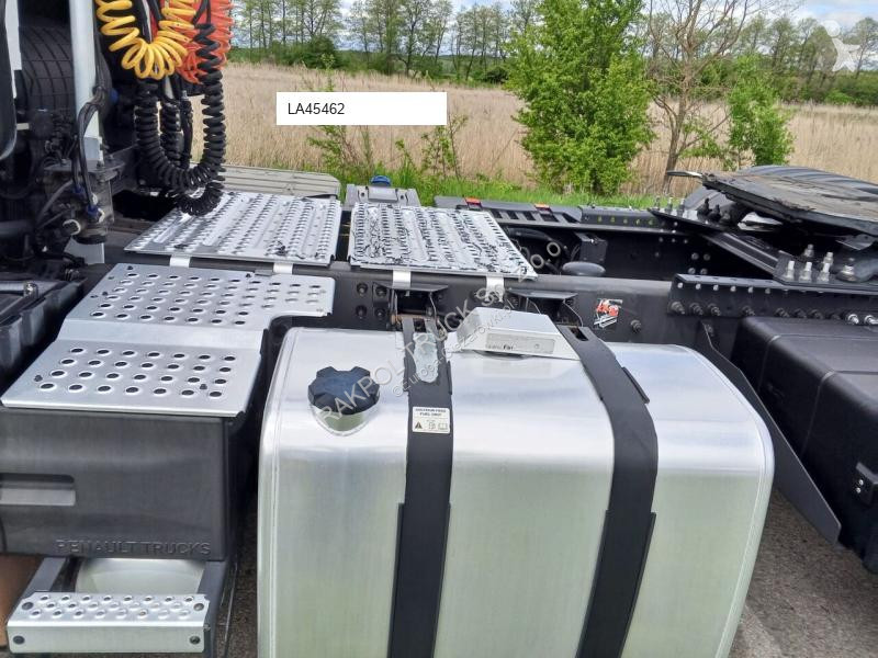Traktor Renault Gama T460