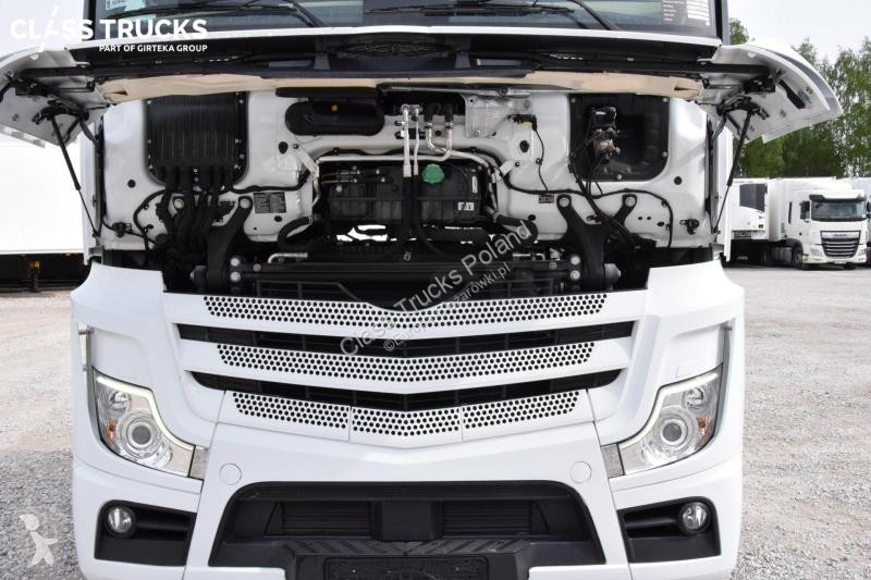 جرار Mercedes 5 1845 BigSpace Max tanks