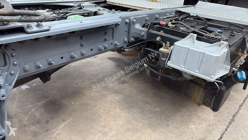 Traktor DAF 410 (LOW CABIN / PETIT CABINE /...