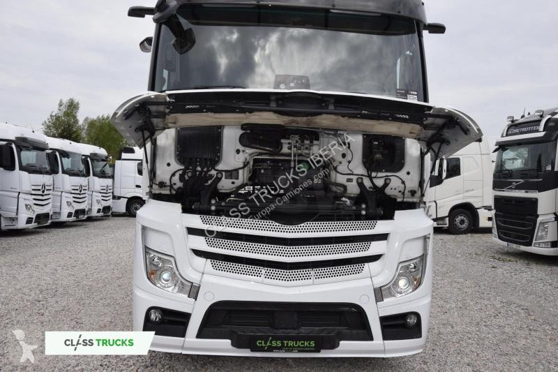 Traktor Mercedes 5 1845 BigSpace