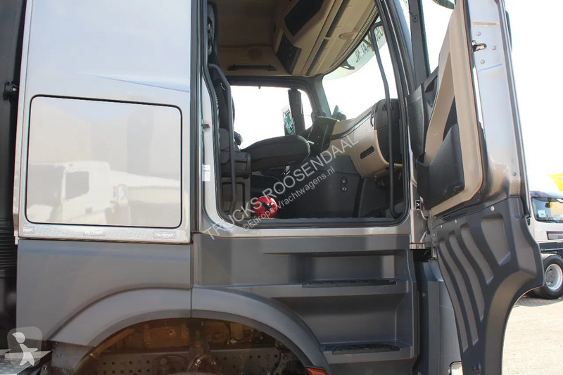 Traktor Mercedes 2858 + PALFINGER Z15 (2022) +...