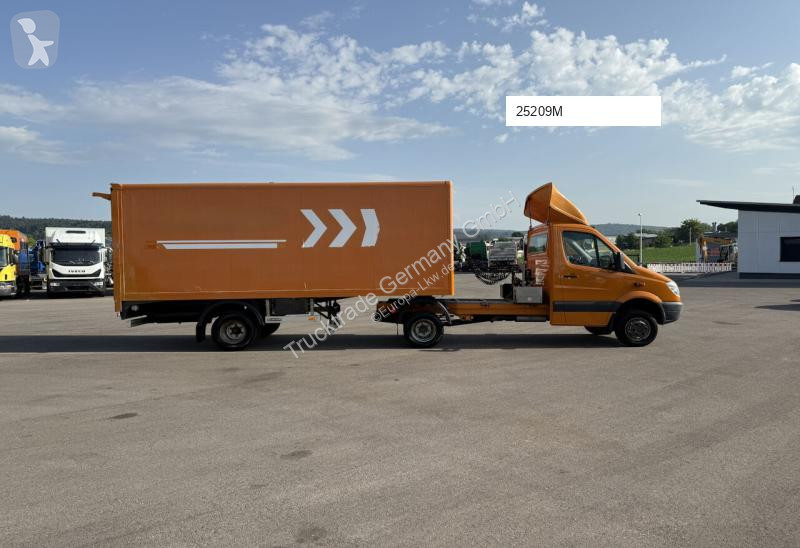 Traktor Mercedes 519 CDI 4x4 Sattelschlepper /...