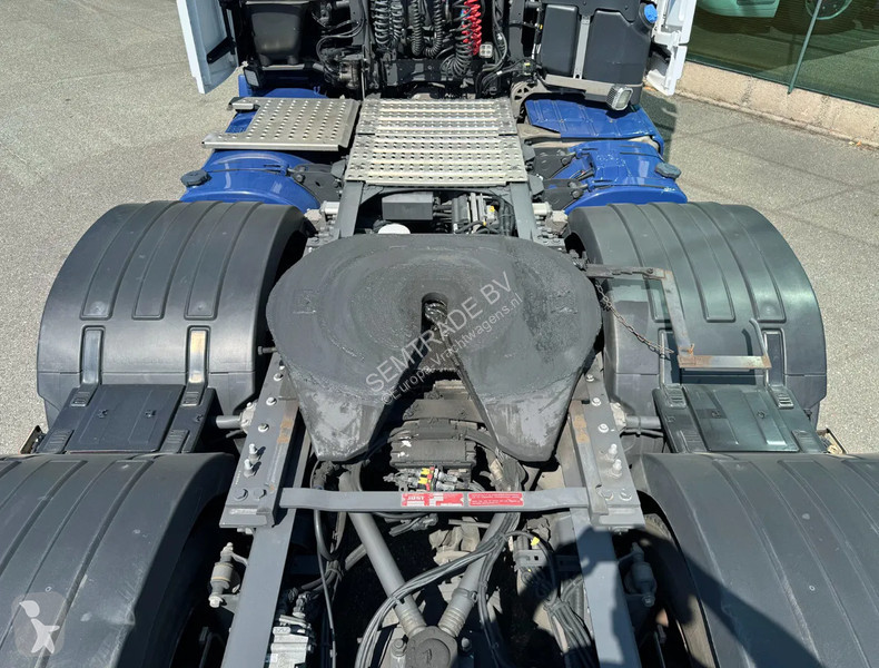 Traktor Volvo FH 500 6X2 GLOBETROTTER 2x TANKS...