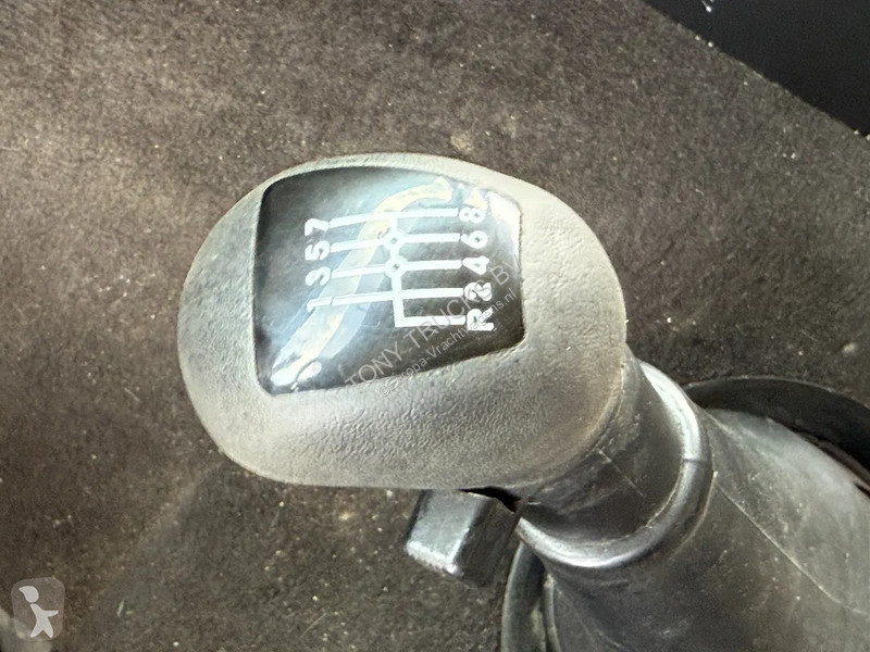 Traktor MAN 4X2 Tractor-unit Spring/Air ZF...