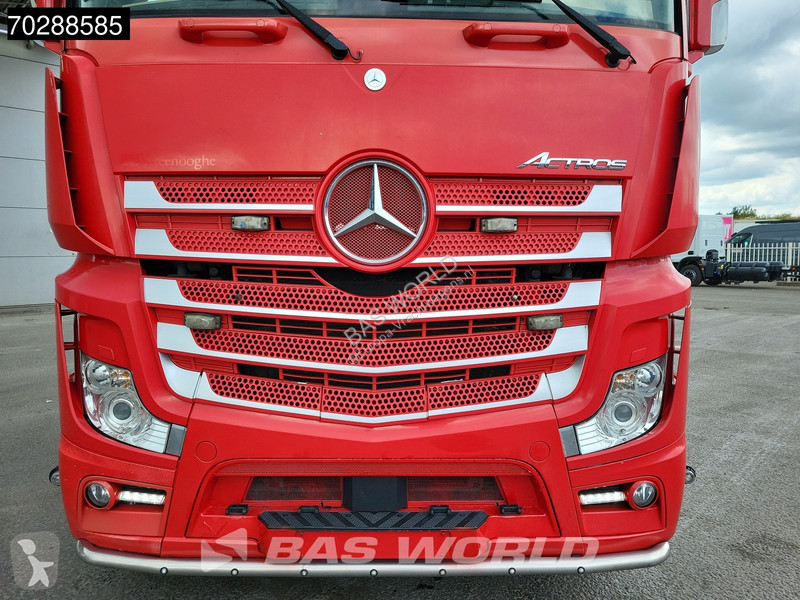 Traktor Mercedes 2063 4X2 BigSpace Full-Air...