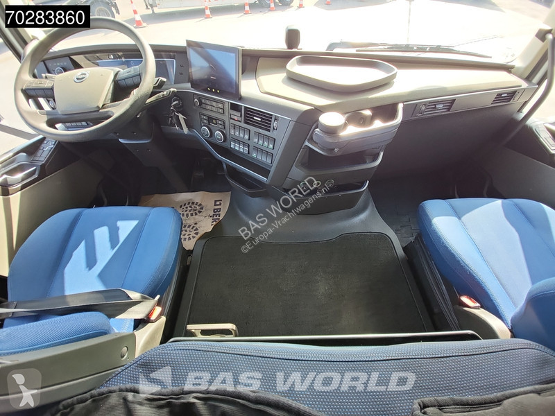 Traktor Volvo 500 4X2 2x Tanks VEB+ I-Park Cool...
