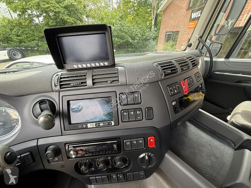 Traktor DAF 440 4X2 Space Cab Side skirts ACC...