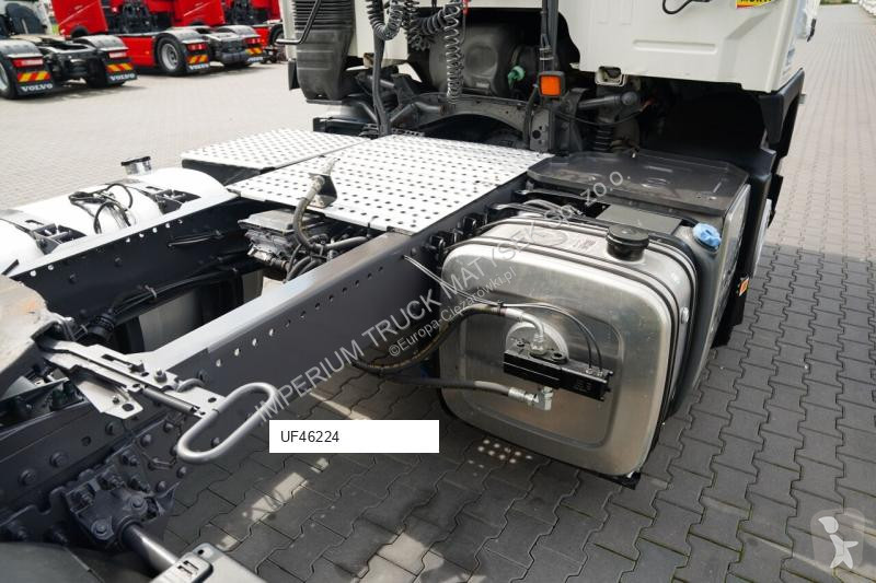 جرار Volvo FM 450