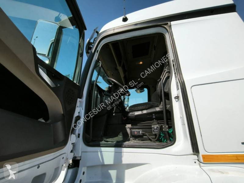 Traktor Mercedes